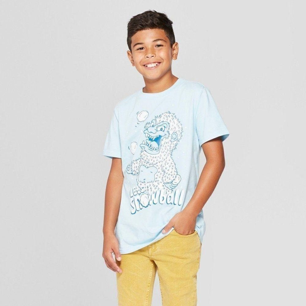 Cat & Jack Boys’ Blue Yeti Short Sleeve Shirt Medi
